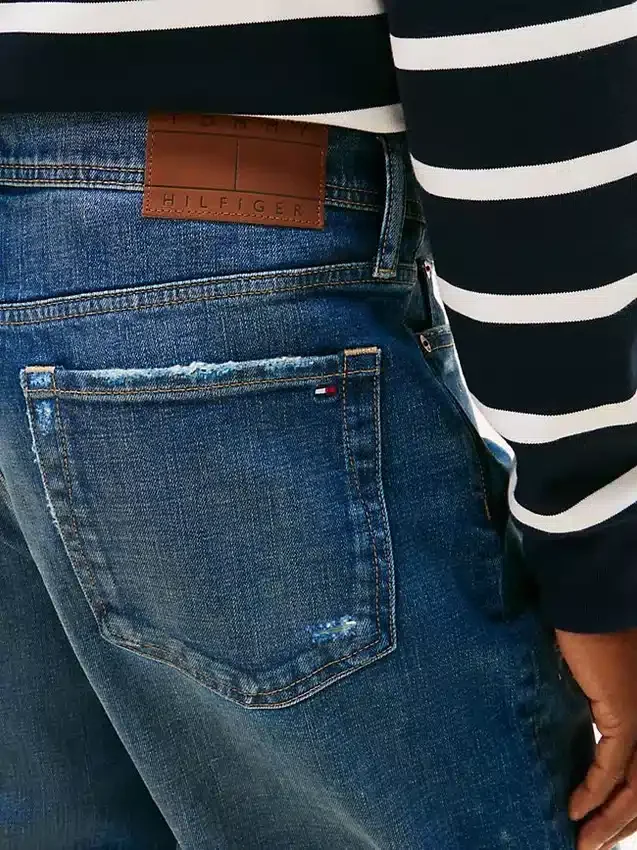 Distressed Loose Fit Jean Distressed Loose Fit Jean