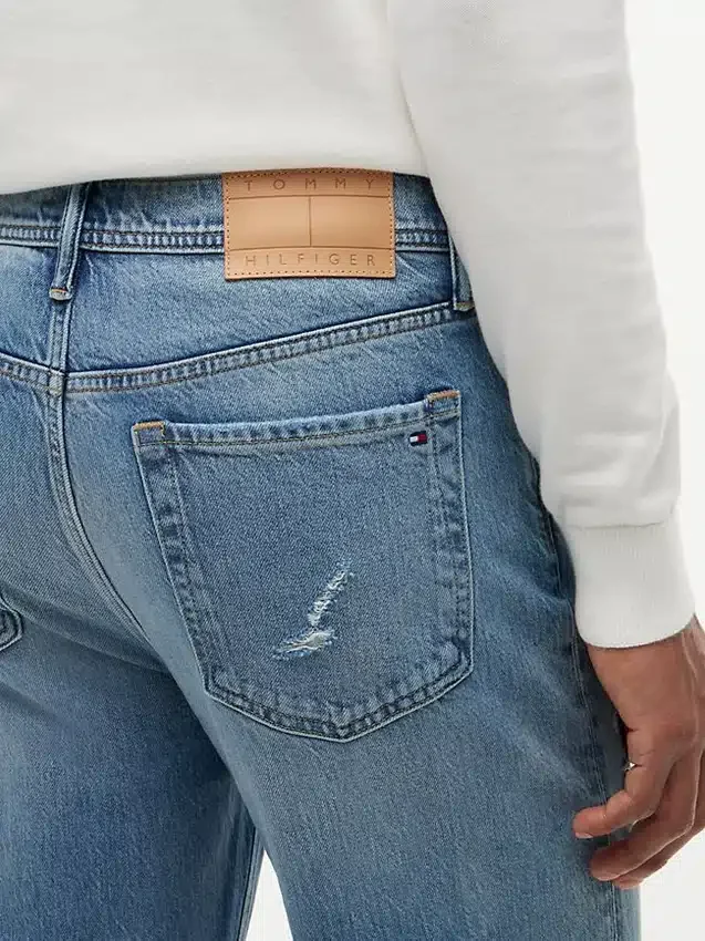 Distressed Loose Jean Distressed Loose Jean