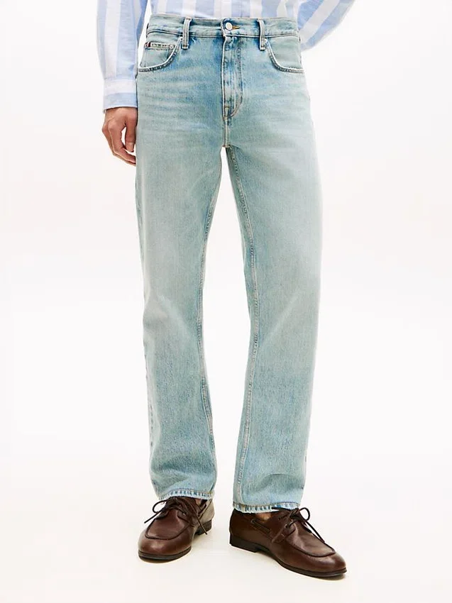Distressed Regular Straight Jean Distressed Regular Straight Jean