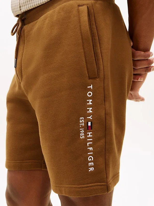 Embroidered Tommy Logo Sweatshort Embroidered Tommy Logo Sweatshort