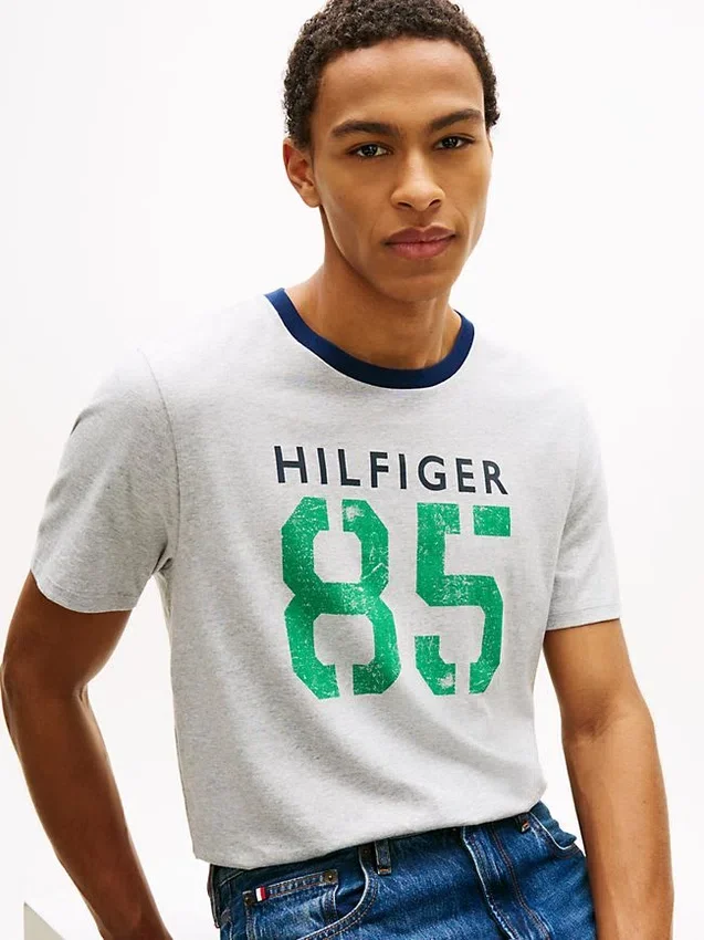 Hilfiger 85 Logo T-Shirt Hilfiger 85 Logo T-Shirt