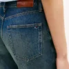 Mid-Rise Loose Straight Jean