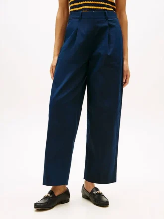 Pleated Twill Barrel Chino