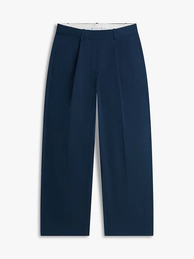 Pleated Twill Barrel Chino Pleated Twill Barrel Chino