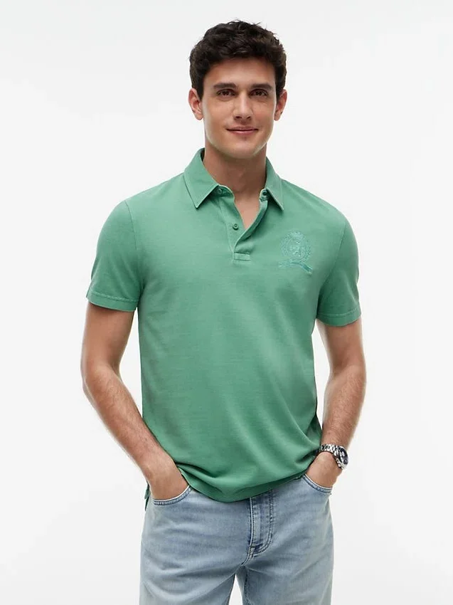 Regular Fit Garment-Dyed Crest Polo Regular Fit Garment-Dyed Crest Polo
