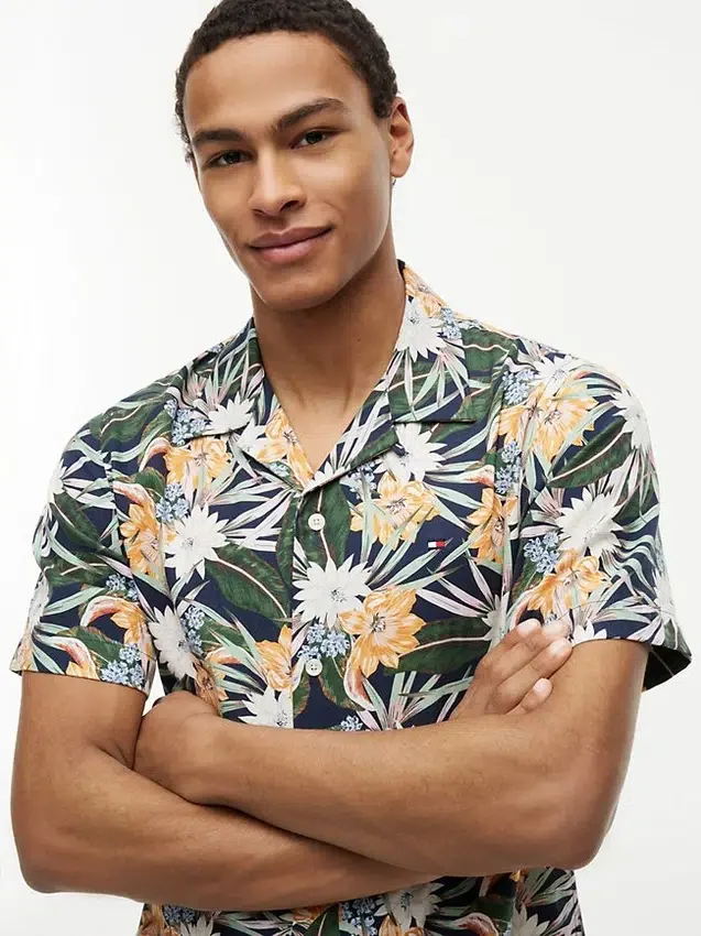 Regular Fit Tropical Floral Camp Shirt Regular Fit Tropical Floral Camp Shirt