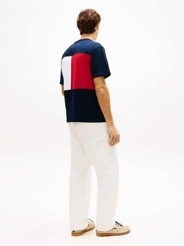 Relaxed Fit Back Flag Logo T-Shirt Relaxed Fit Back Flag Logo T-Shirt