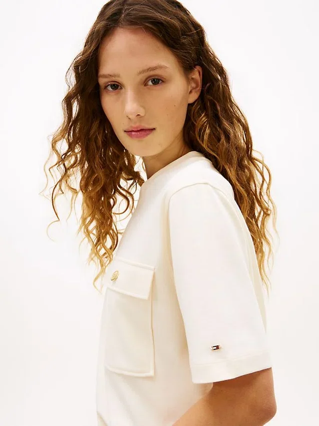 Relaxed Fit Gold-Button Pocket T-Shirt Relaxed Fit Gold-Button Pocket T-Shirt