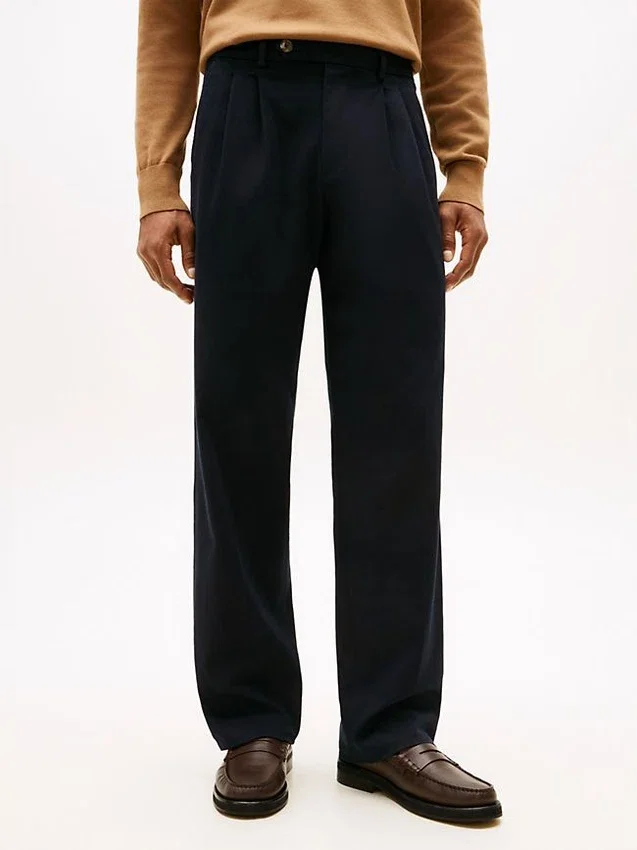 Relaxed Fit Pleated Trouser Relaxed Fit Pleated Trouser