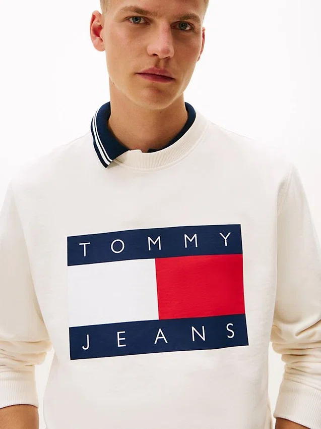 Tommy Jeans Big Flag Logo Sweatshirt Tommy Jeans Big Flag Logo Sweatshirt