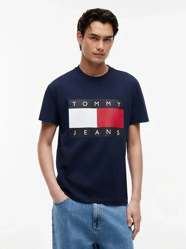 Tommy Jeans Big Flag Logo T-Shirt Tommy Jeans Big Flag Logo T-Shirt