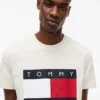 Tommy Jeans Big Flag Logo T-Shirt Tommy Jeans Big Flag Logo T-Shirt