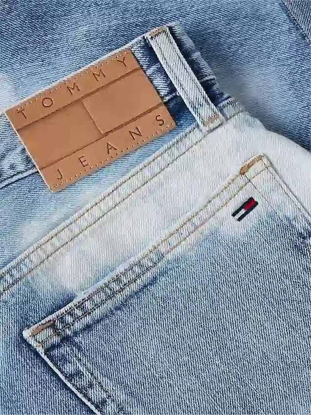 Tommy Jeans Cuffed Denim Short Tommy Jeans Cuffed Denim Short