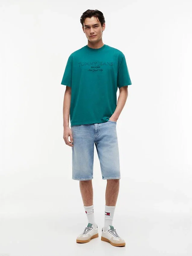 Tommy Jeans Distressed Logo T-Shirt Tommy Jeans Distressed Logo T-Shirt