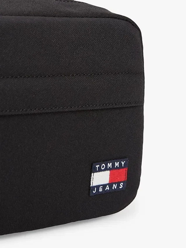 Tommy Jeans Essential Toiletry Bag Tommy Jeans Essential Toiletry Bag