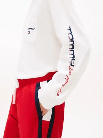Tommy Jeans Long-Sleeve LA Logo T-Shirt