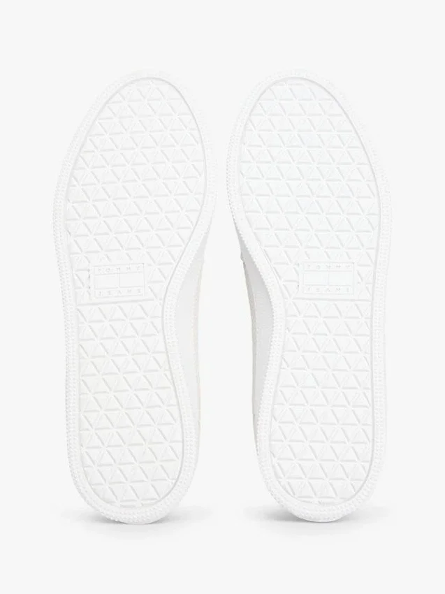 Tommy Jeans Mixed-Texture Skater Sneaker Tommy Jeans Mixed-Texture Skater Sneaker
