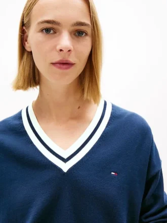 Tommy Jeans Relaxed Fit V-Neck Sweater