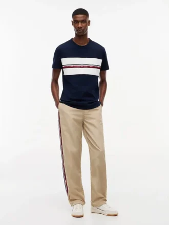 Tommy Jeans Signature Logo Tape T-Shirt
