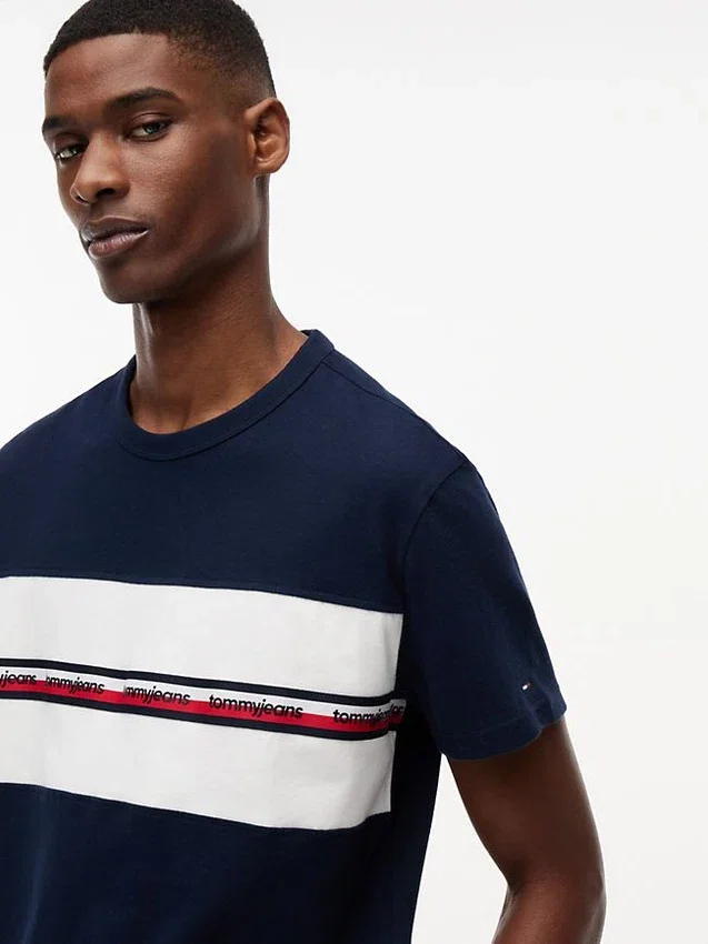 Tommy Jeans Signature Logo Tape T-Shirt Tommy Jeans Signature Logo Tape T-Shirt