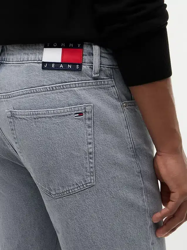 Tommy Jeans Tapered Straight Jean Tommy Jeans Tapered Straight Jean