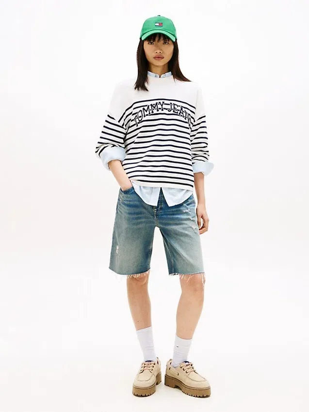 Tommy Jeans Varsity Logo Stripe Sweater Tommy Jeans Varsity Logo Stripe Sweater