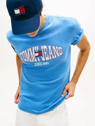 Tommy Jeans Wavy Flag Logo T-Shirt