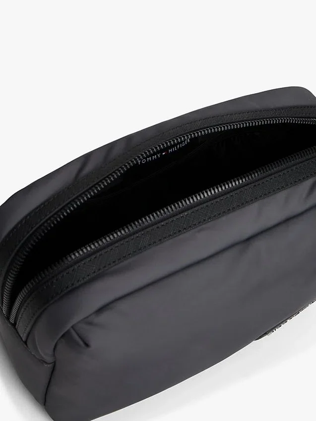 Water-Resistant Toiletry Bag Water-Resistant Toiletry Bag